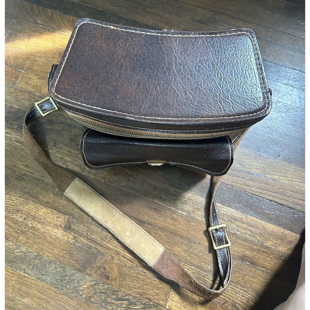 Bagatiba compact leather